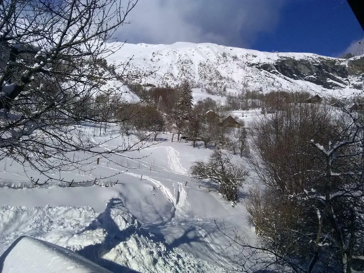 Bel Appartement Au Rez De Chaussee D'Un Chalet Jarrier